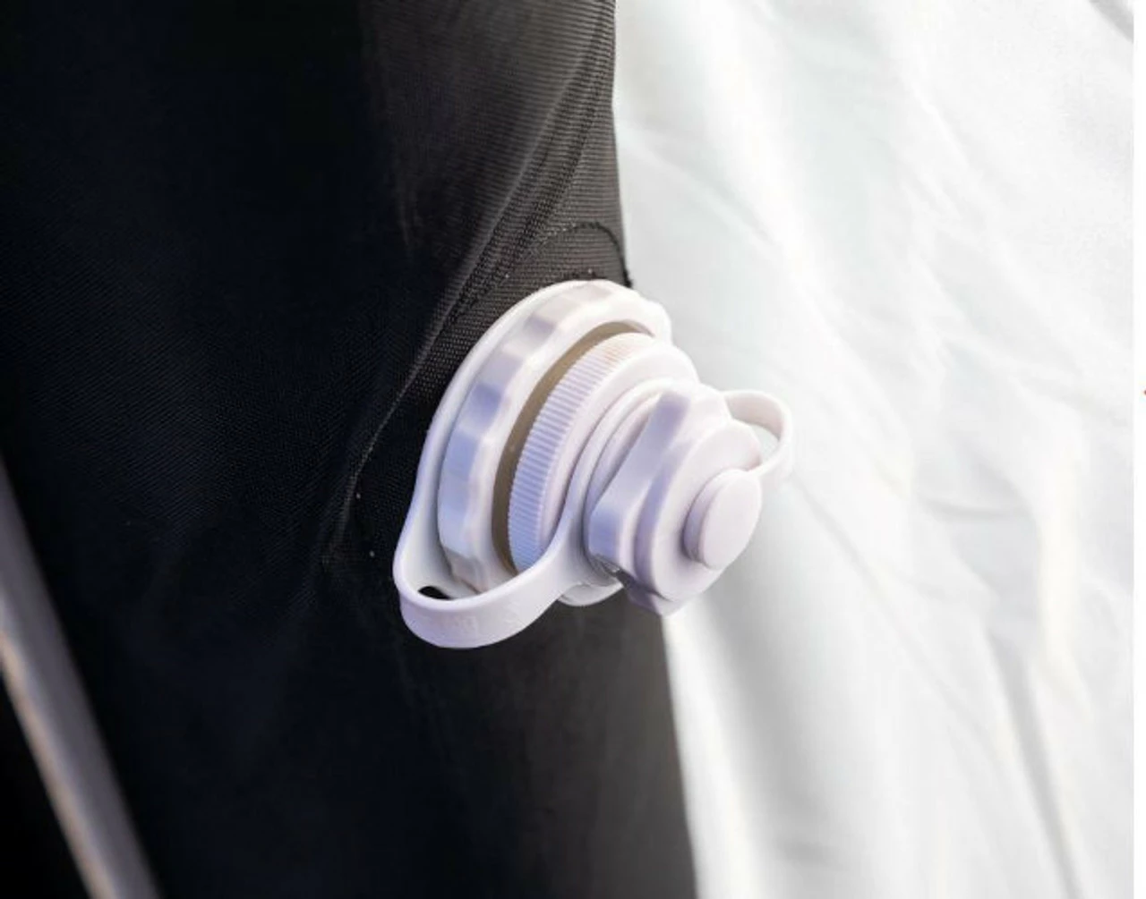 Royal 3 Panel Air Camping Windbreak 5 Royal 3 Panel Air Camping Windbreak - Image 3