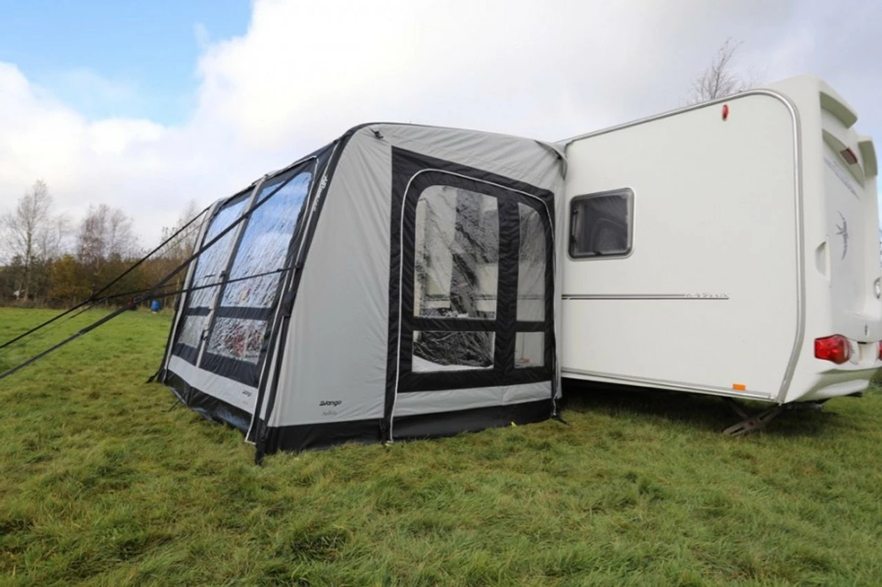 Vango Balletto Air Elements Shield Caravan Awning 5 Vango Balletto Air Elements Shield Caravan Awning - Image 3
