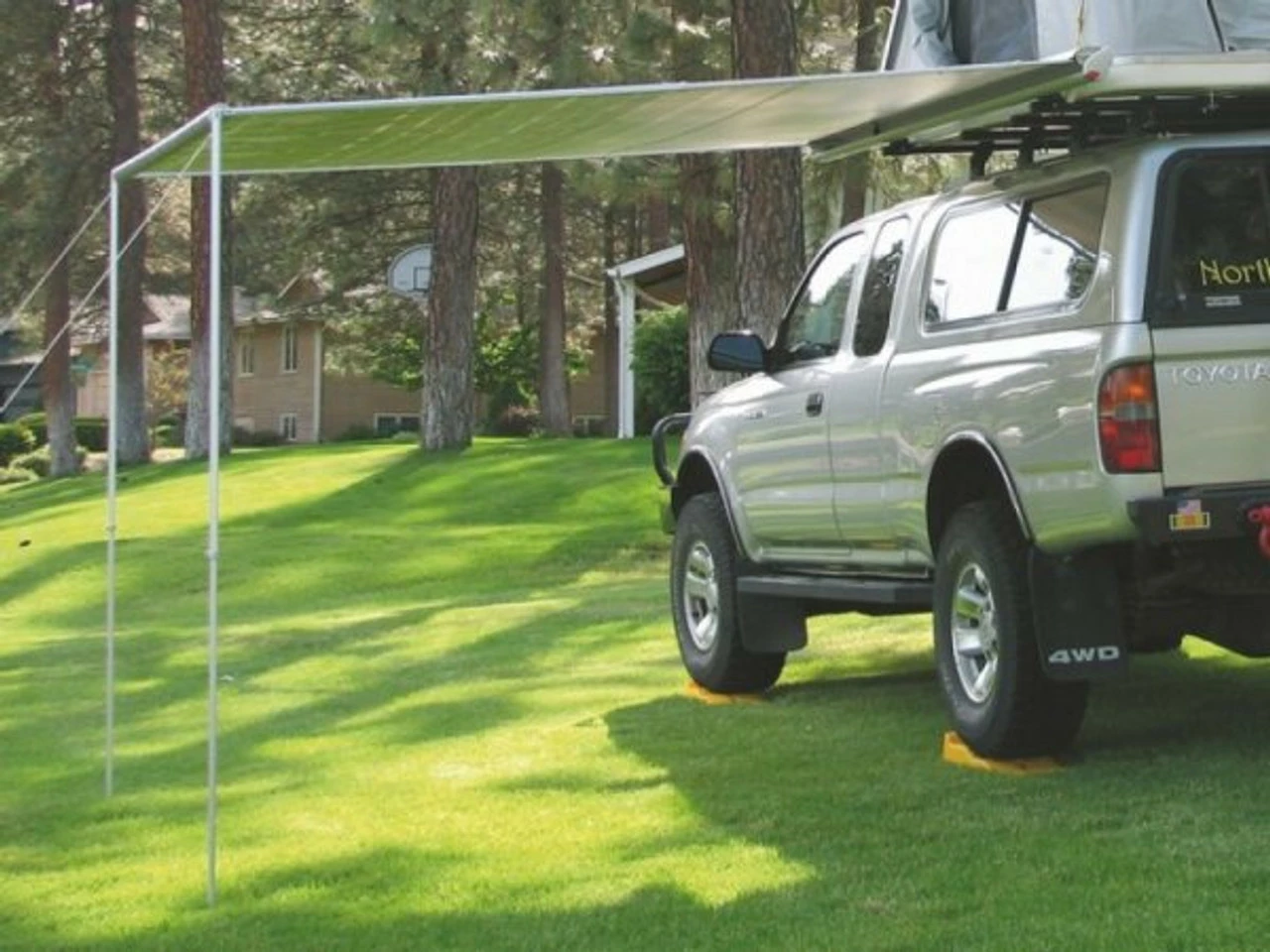 Fiamma F35 Pro Lightweight Caravan And Campervan Awning 4 Fiamma F35 Pro Lightweight Caravan And Campervan Awning - Image 2